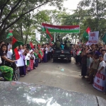 Thousands Flock To Greet KIO Delegation, Battles Continue